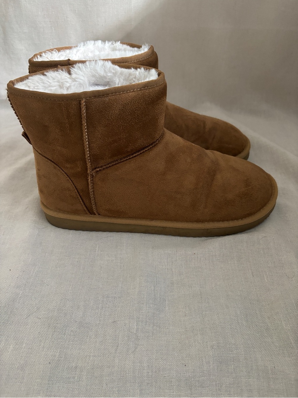Joe Fresh UGG-Style Boots — Size 10